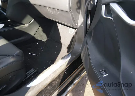 2017 Tesla Model S 60/75 z USA, uszkodzony, nr VIN 5YJSA1E10HF210494